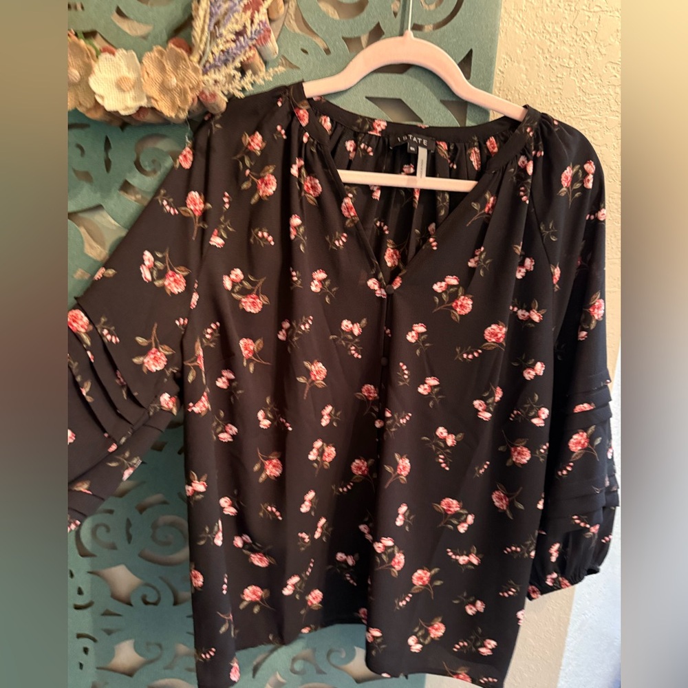 1. State Black Floral Blouse - Picture 5 of 8